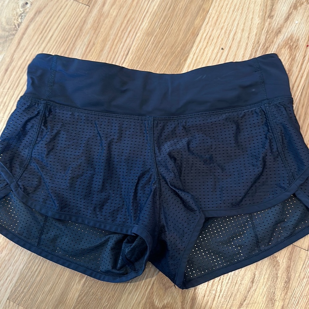 lululemon speed short size 4 black mesh
